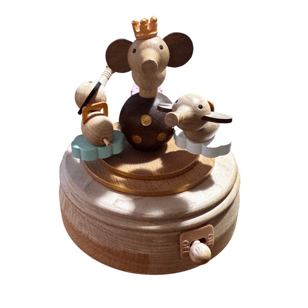 Wooderful Life‎ Wooden Elephant Carousel Music Box Wind Up Rotating Natural Wood